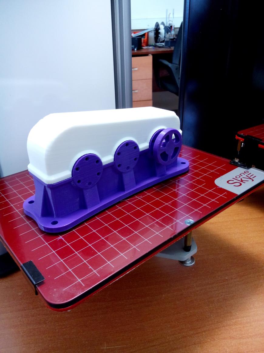 Макет цилидрического редуктора, напечатанный на 3D принтере SkyOne