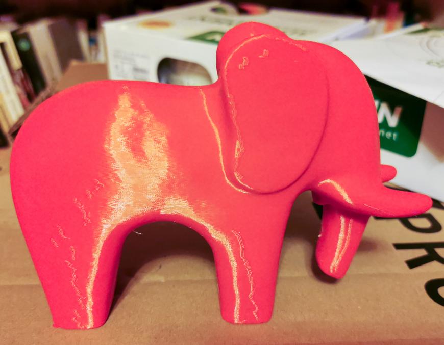 Попробовал напечатать слоника с поддержкой по сканированной модели деревянной игрушки.