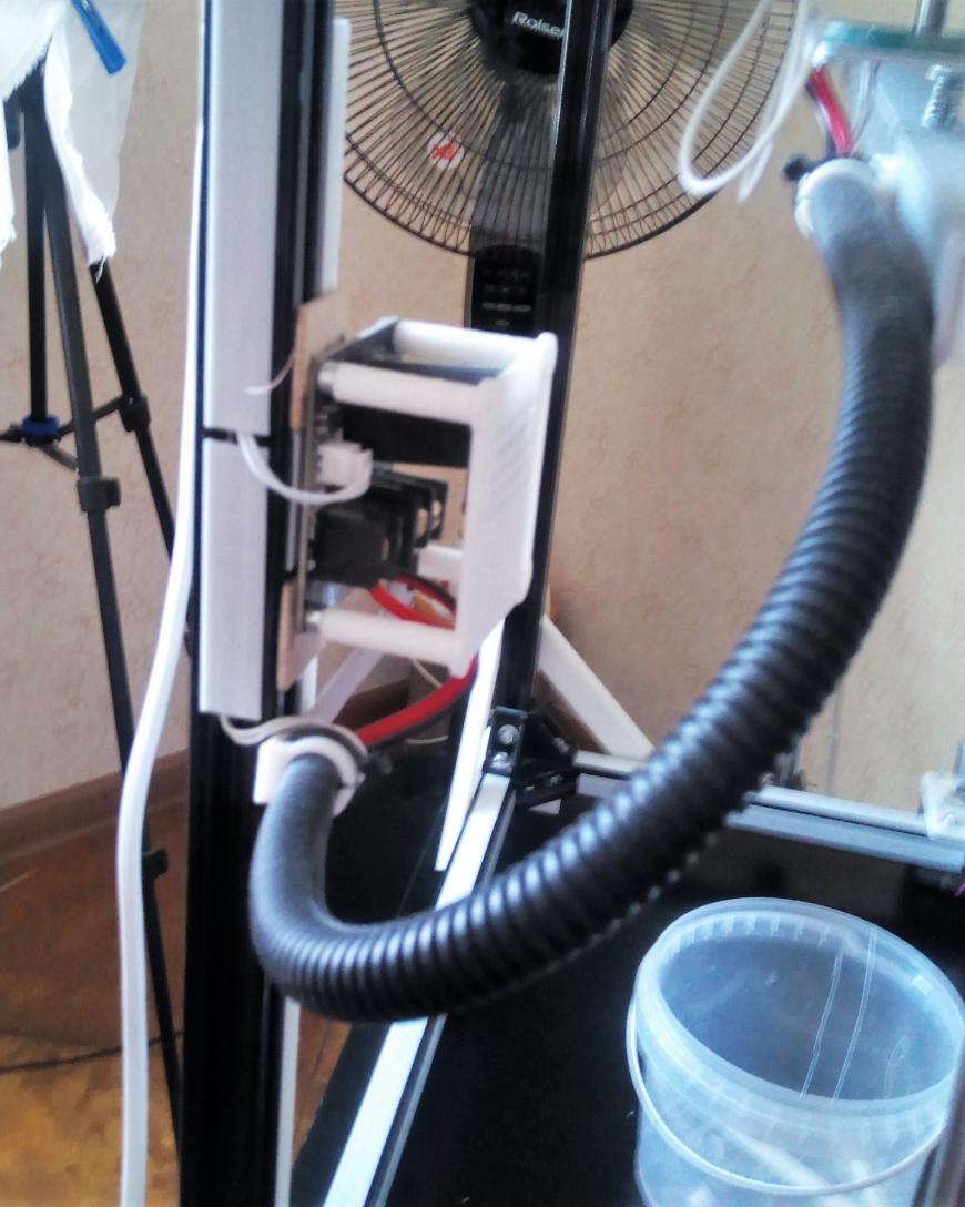 FLSUN Cube после года эксплуатации . FLSUN Cube после года эксплуатации .