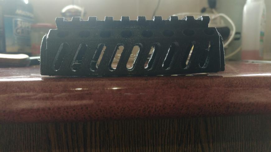 PETG пластик. Искривление детали, уводит вверх