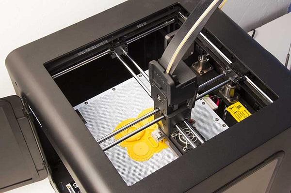 Французские дизайнеры предлагают модные 3D-печатные наручные часы Watch.STEP Французские дизайнеры предлагают модные 3D-печатные наручные часы Watch.STEP