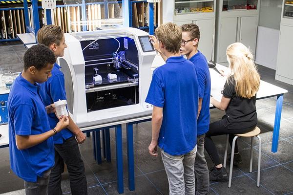 Leapfrog предлагает 3D-принтеры Creatr HS со скидкой в €1000