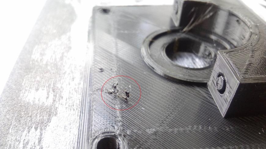 Плохой пластик, не верные настройки или проблема с экструдером