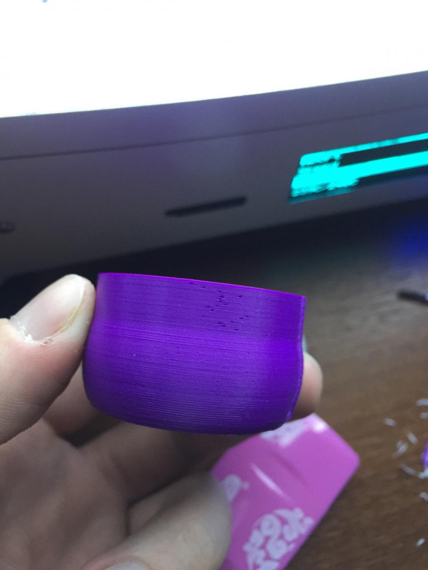 Дефект в виде маленьких точек (отверстий)