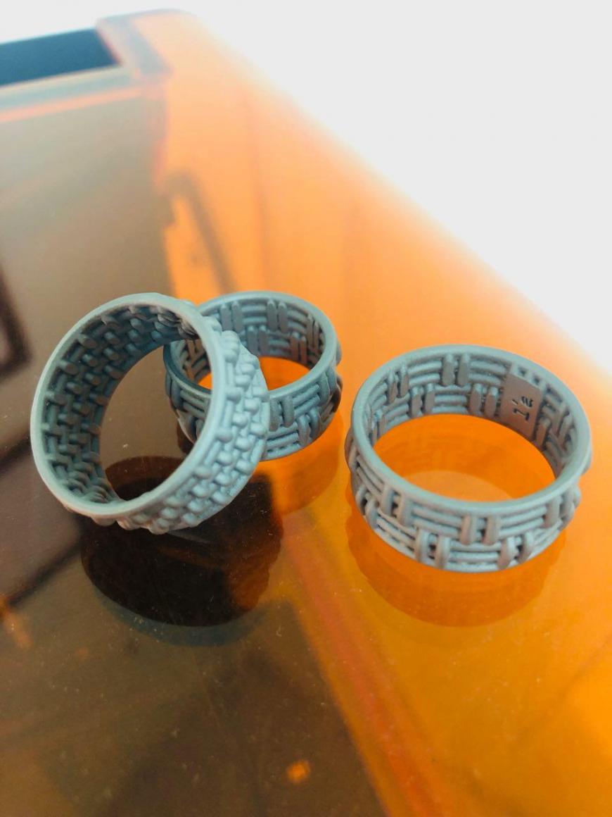 Ювелирные кольца из титана