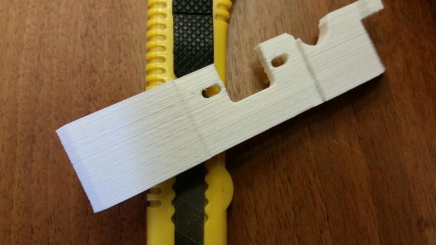 Неровные боковые грани напечатанных деталей