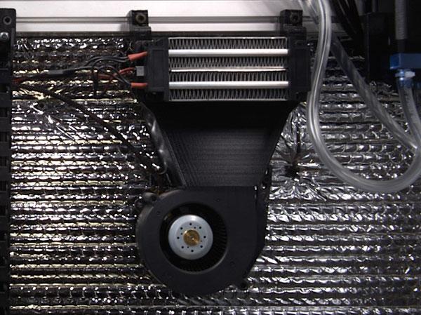 AON3D предлагает 3D-принтер AON-M для печати инженерными термопластами