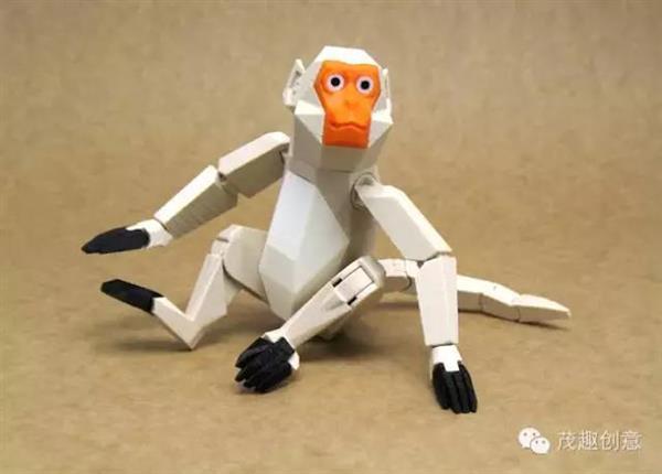 Художник с Тайваня создал на 3D-принтере игрушечную обезьянку