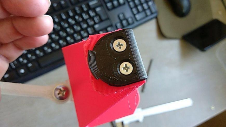 Подставка для закольцованного телефона