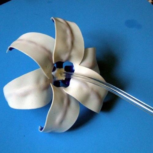 Идея для 3D-печатников-флористов: лилия c пневмоприводом