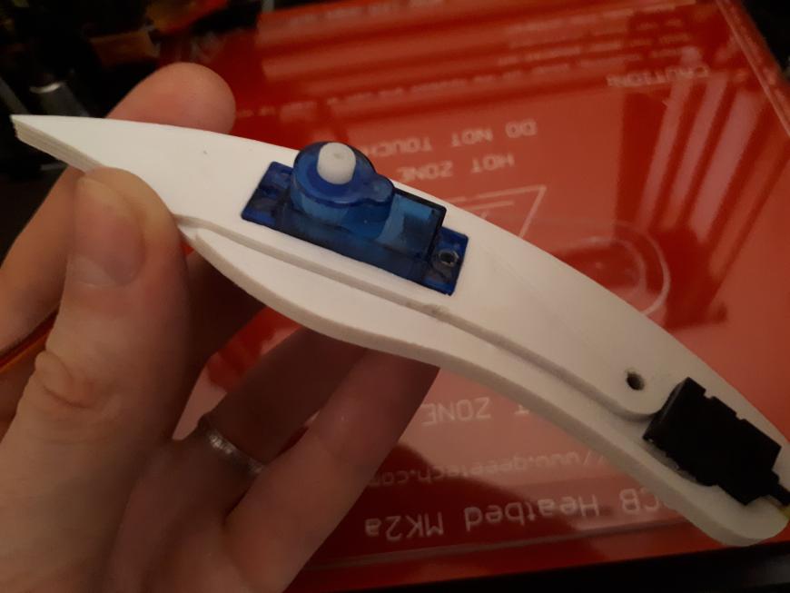 Края напечатанной модели имеют неровности Края напечатанной модели имеют неровности