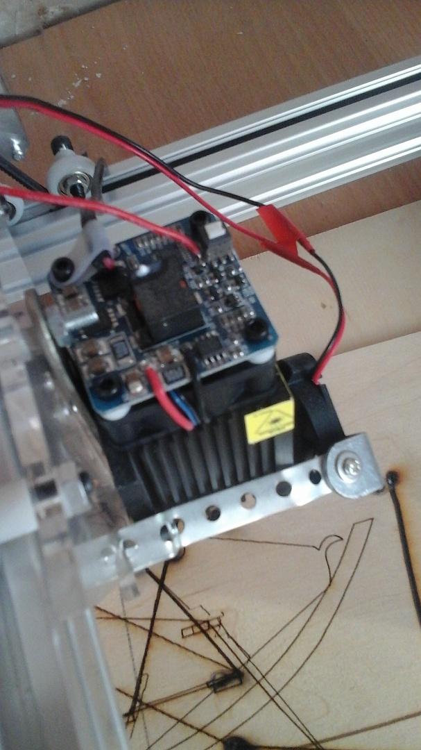 помогите лазер не подключается