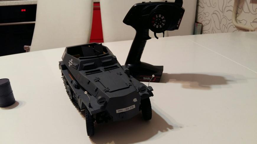 Модель Sd.kfz 250 в масштабе 1:16