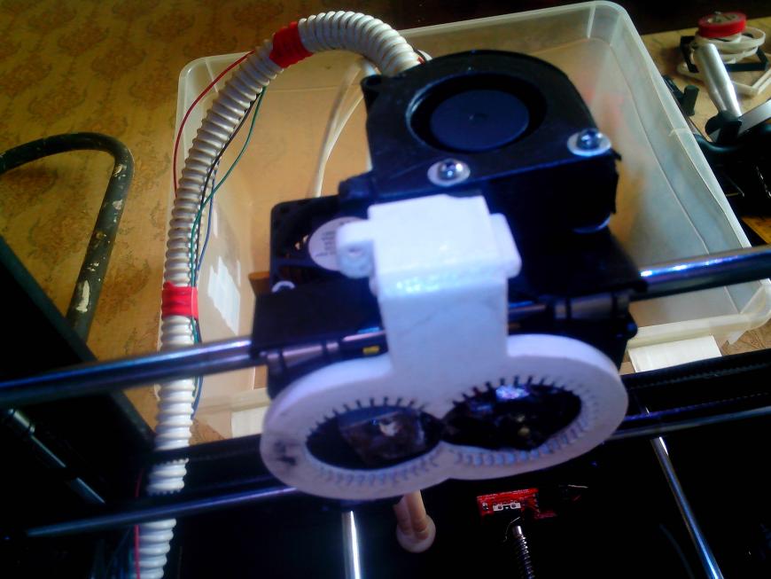 'Мой 3D-принтер', номинации '3D-принтер из коробки'  Mbot Grid II(Китайский клон MakerBot Replicator)