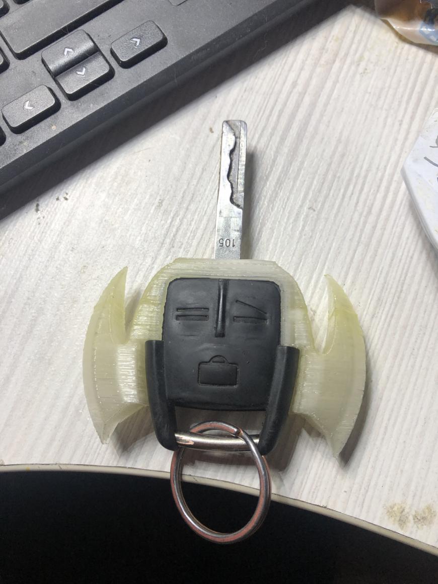 Kрепление ключа к брелку