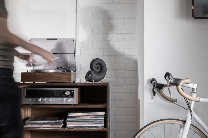 Студия Deeptime предлагает акустические системы с 3D-печатными колонками из песка