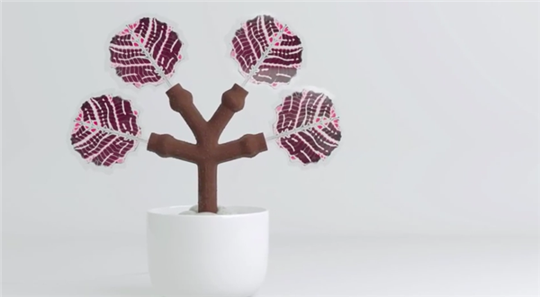 3D-печатная солнечная зарядка в форме дерева