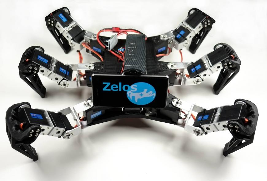 Печать робота на MakerBot Replicator Z18