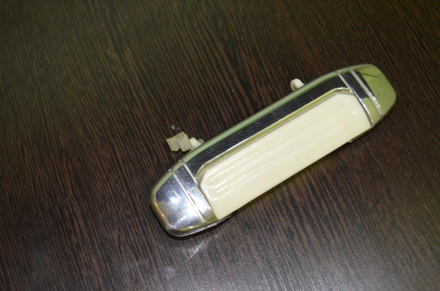 Ручка открывания двери Mitsubishi Pajero