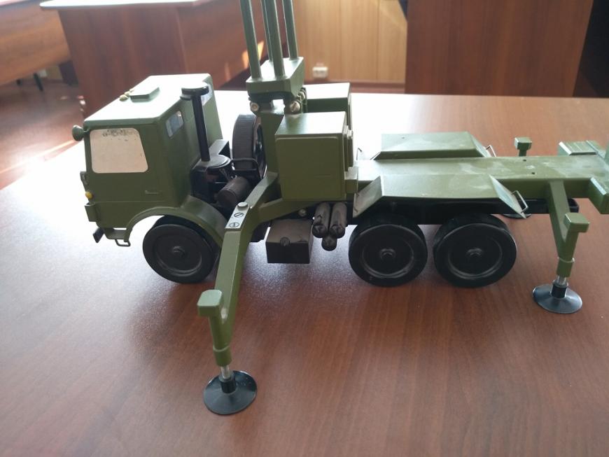 Военная машина для музея.