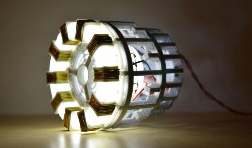 Голландскому студенту удалось сделать дуговой реактор Железного человека
