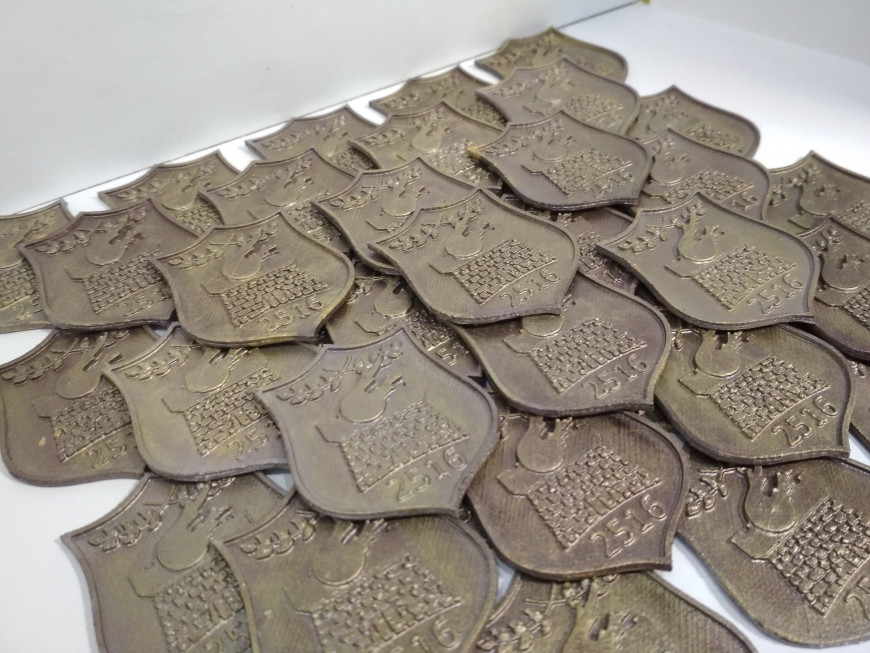 Создание имперских знаков отличия для ролевой игры Warhammer: Перевал Чёрного Пламени