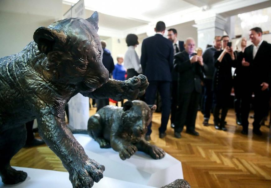В Госдуме проходит выставка скульптора и 3D-печатника Петра Чегодаева