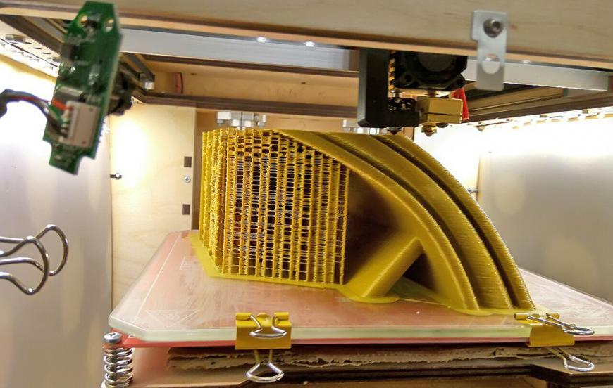3D-печать полноразмерного бампера для авто VW Touareg