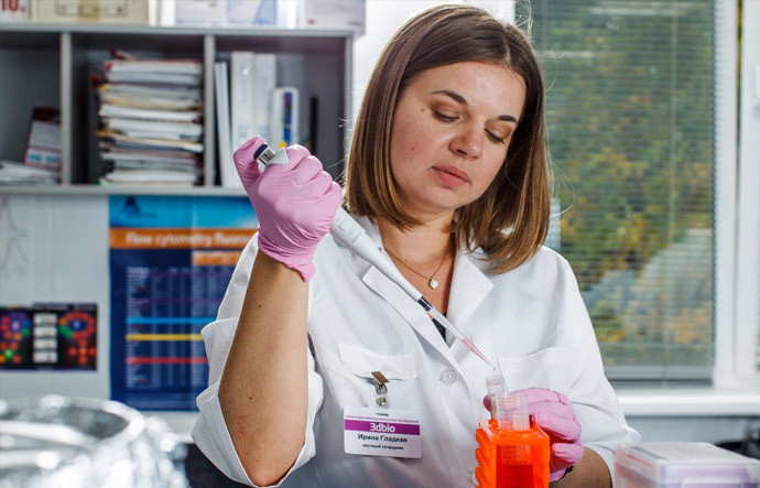 Русские ученые напечатают первую щитовидную железу в 2015 году, а почку – в 2018 году