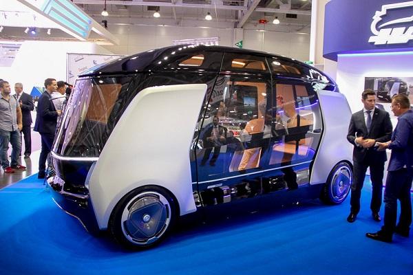 3D-печатные дома и беспилотные автобусы, или Как Autodesk помогает внедрять технологии будущего в России