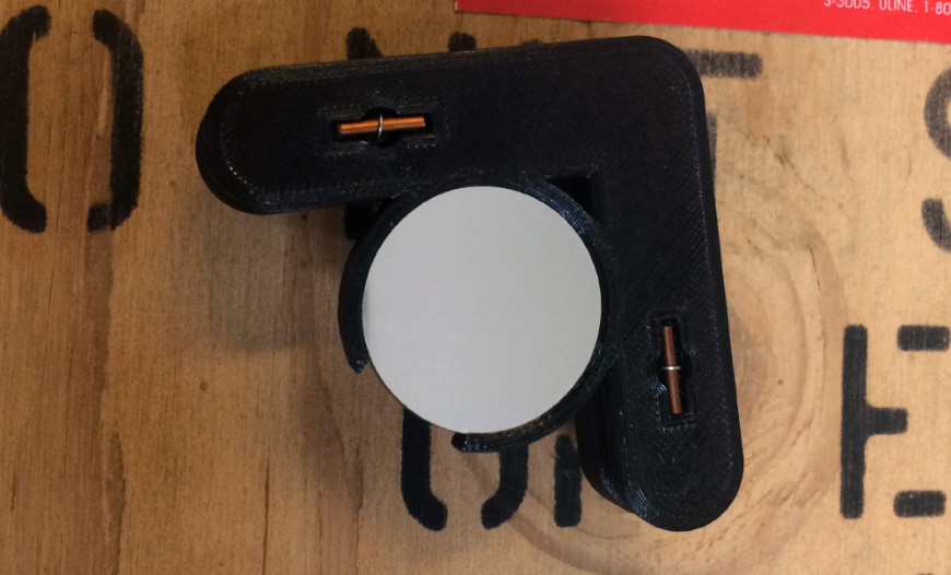 Подвижный механо-оптический держатель зеркала
