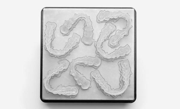 3D-принтеры Formlabs получили специализированный фотополимер для 3D-печати элайнеров