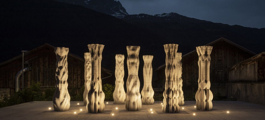 Бетонная хореография: в Альпы привезли 3D-печатные декорации для фестиваля Origen