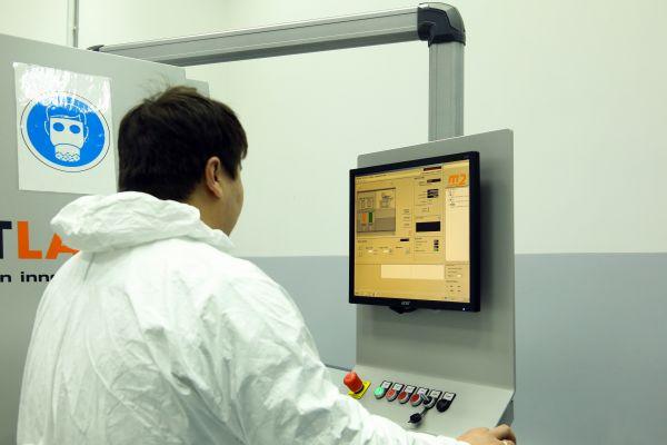 В Астане проводятся испытания 3D-печатных титановых имплантатов местного производства