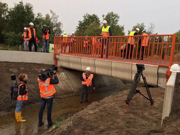 В Нидерландах завершилось строительство 3D-печатного моста
