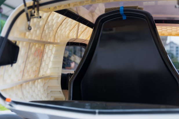 Сингапурские студенты собрали два электромобиля на солнечных батареях, прибегнув к помощи 3D-печати