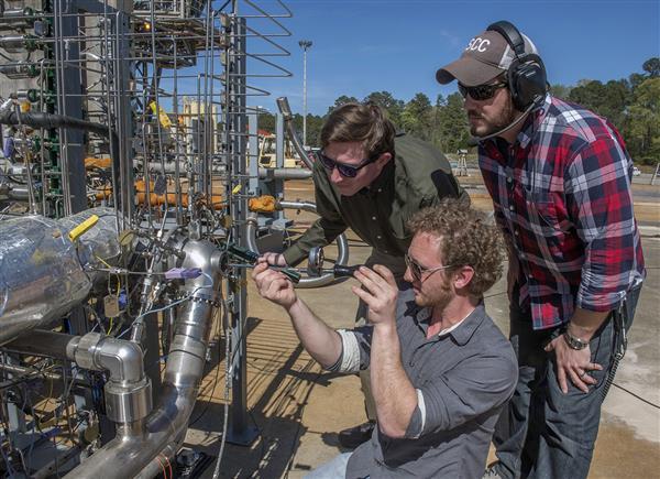 NASA проводит испытания 3D-печатного турбонасоса для ракетного двигателя NASA проводит испытания 3D-печатного турбонасоса для ракетного двигателя
