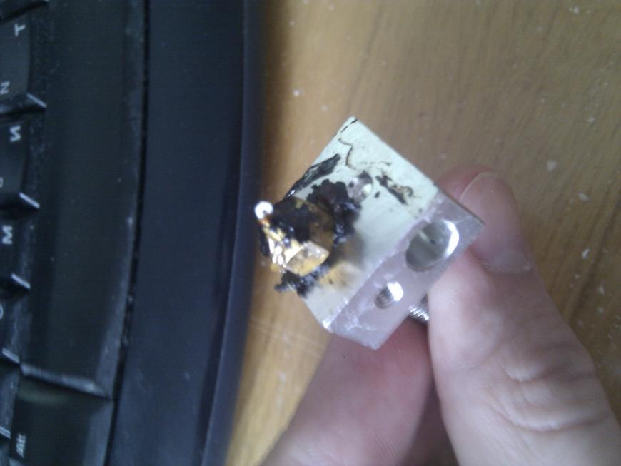 Утечка пластика и нагар