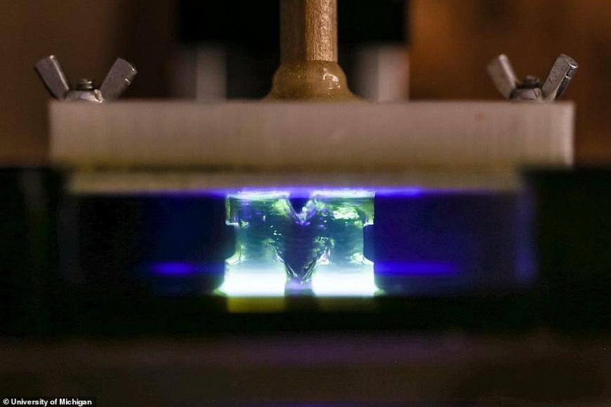 Два метра в час: американские ученые разработали новую технологию скоростной 3D-печати