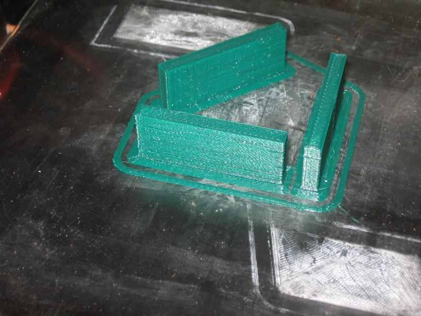 Расслоение детали при печати