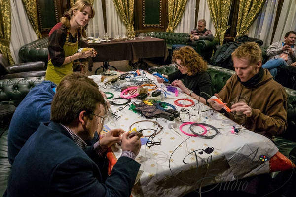 Московская художница посвятила себя рисованию 3D-ручками