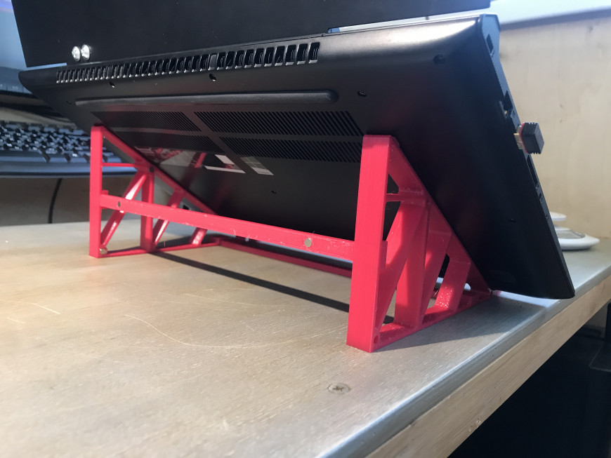 Подставка под ноутбук. Lenovo ideapad 700-15ISK