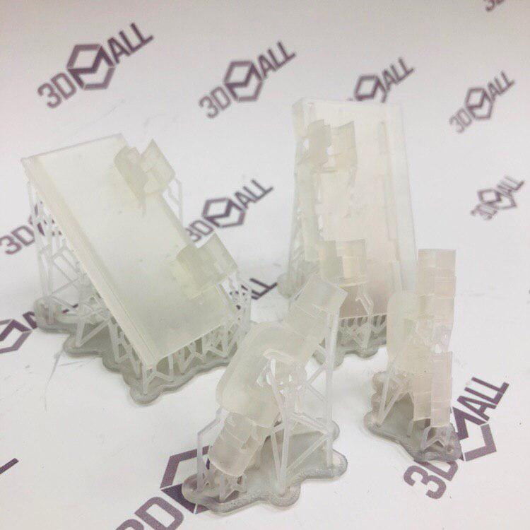 Печать деталей из прозрачного фотополимера Formlabs Clear