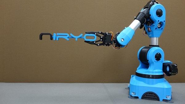Niryo предлагает недорогой шестиосевой 3D-печатный робот-манипулятор