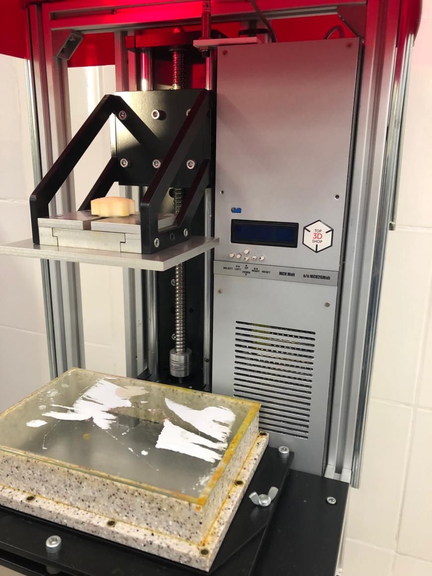 Фотополимерный 3D-принтер Mch DLP SLA (не совсем технический взгляд)