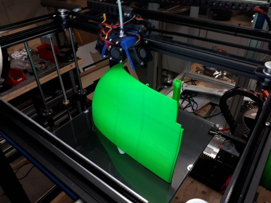 Немецкий инженер напечатал на 3D-принтере робота-газонокосилку