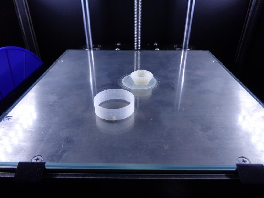 Печать и плечо опоры слоя.