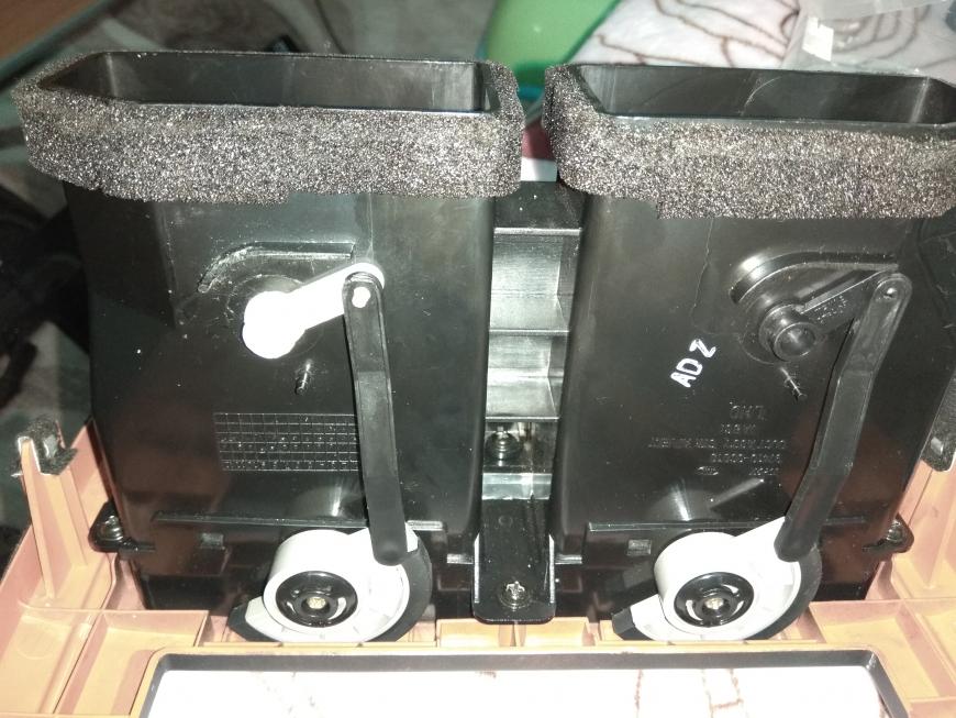 деталь для воздуховода автомобиля