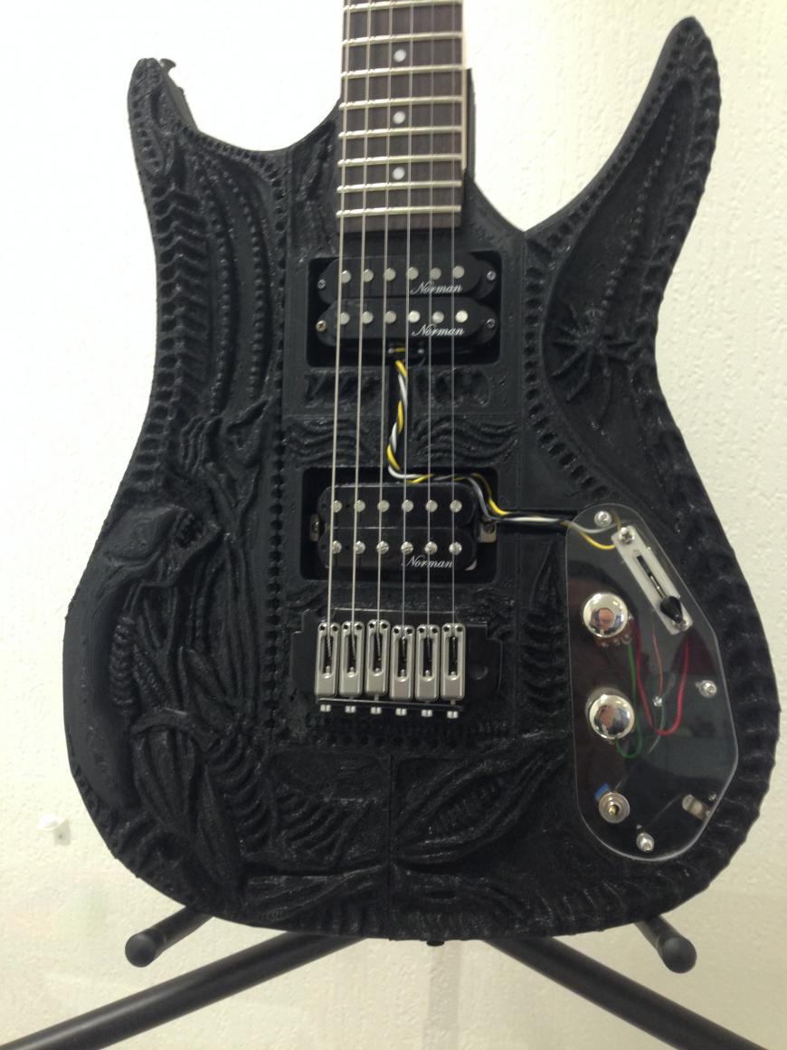 Напечатали гитару на 3D-принтере BigRep ONE.2 - будем играть музыку!