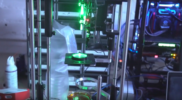 Стартап Daqri продемонстрировал сверхскоростной голографический 3D-принтер